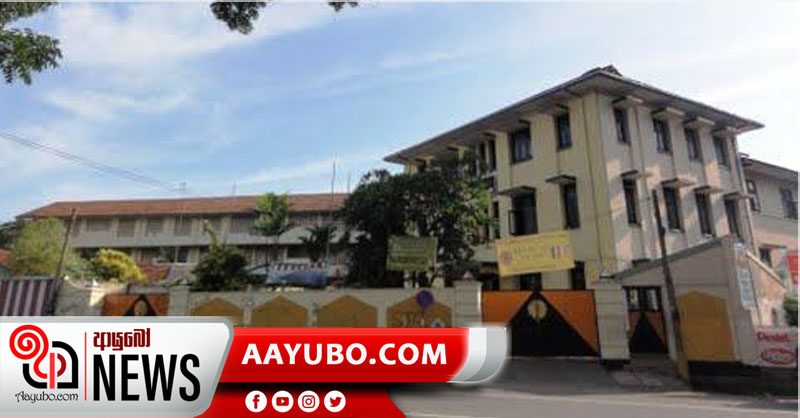 කොරෝනා ජීවිත බිළි ගනිද්දී අනුලා විදුහලේ ප්‍රධාන පෙළේ රැස්වීමක්…