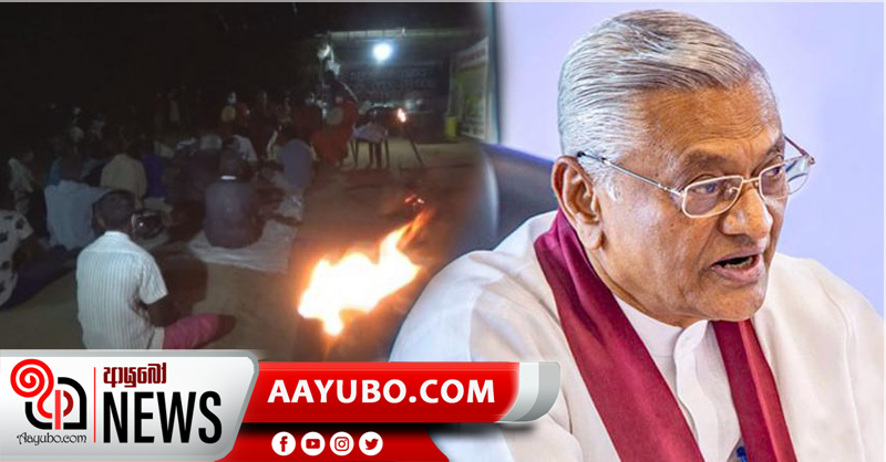 ඇමති චමල්ගේ පොරොන්දුවලින් පසු හම්බන්තොට මාරාන්තික උපවාසය අවසන්