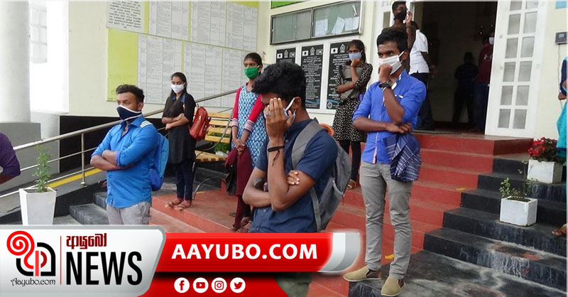 හොරෙන් පන්ති පැවැත්වූ ගුරුවරු දෙදෙනෙක් සහ ළමුන් 14ක් හසුවේ – දවස් 14ක් නිරෝධායනය කරයි (PHOTOS)