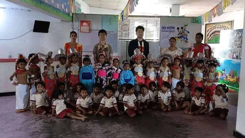 ජපන් නිරීක්ෂණ කණ්ඩායම කුණ්ඩසාලේ කගෝෂිමෝ පෙර පාසලට