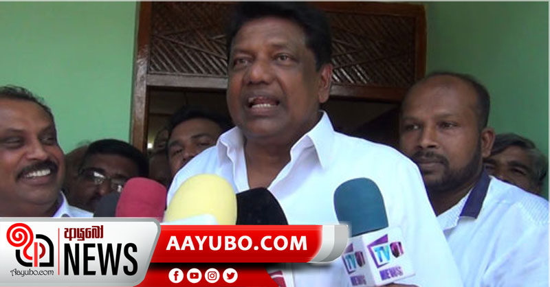 මේ ආණ්ඩුව රටට හොඳක් කලේම නෑ.. කොරෝනාවෙන් නොමැරී මැරුණ මිනිසුන්ට බඩට ගැහුවා..