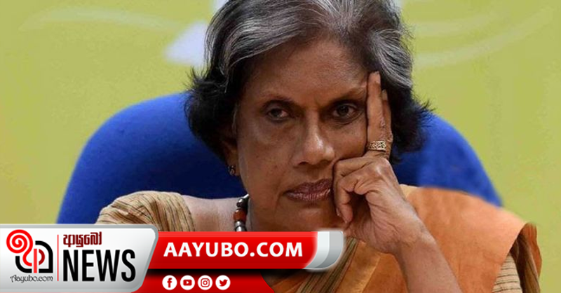 රටේ ආර්ථිකය ගැන සිතා හිටපු ජනපතිනිය නිල වාහන 04ක් යලි භාර දෙයි