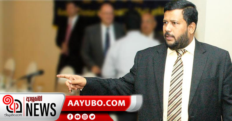 මුස්ලිම් ජනතාව බදියුදීන්ට ගල් ගසා පන්නා දමයි..