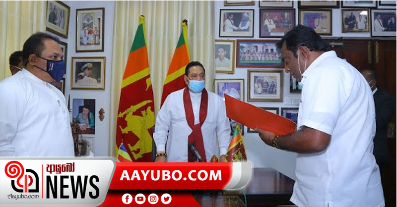හපුතලේ නව නගරාධිපති දිවුරුම් දෙයි (PHOTOS)